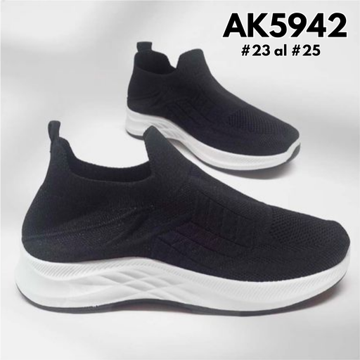 AK5942