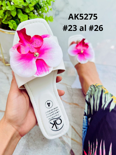 AK5275