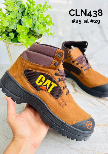 CLN438